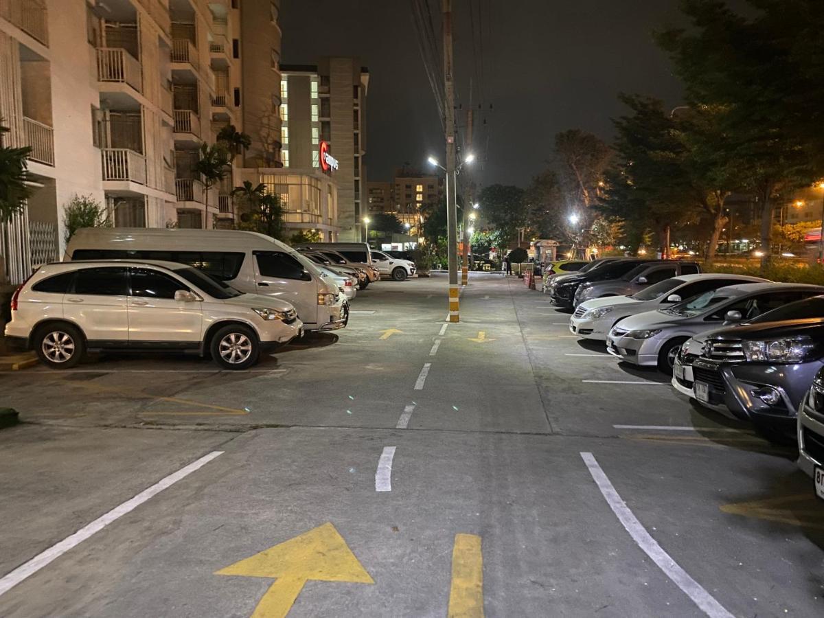 Hotel The Campus Rangsit Ban Bang Phun Exterior foto